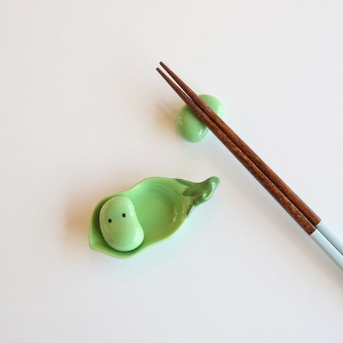 식탁에 불어넣는 사랑스러움, 윤자매네 신지카토 완두콩 젓가락 받침