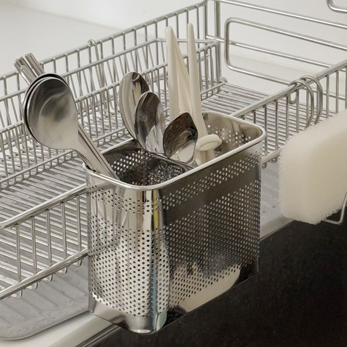 물때 걱정 없이 깔끔한 주방, 스텐 걸이형 수저통으로 완성하세요!