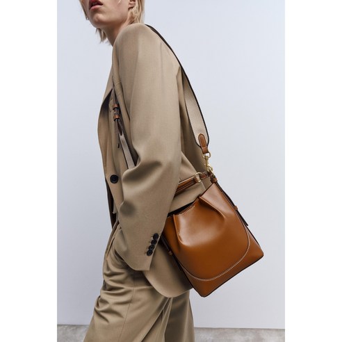 ZARA 자라 스티치 버킷백