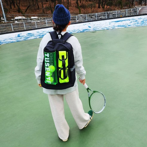 편안하고 내구성 있는 딴지트 테니스백팩 배드민턴 라켓가방으로 스포츠 장비를 스타일리시하게 운반하세요.