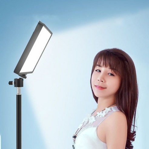 인터넷방송장비 LED 촬영 조명 1인방송장비 원스탠드세트는 선명하고 생생한 화면을 제공하는 고품질 LED 조명입니다.