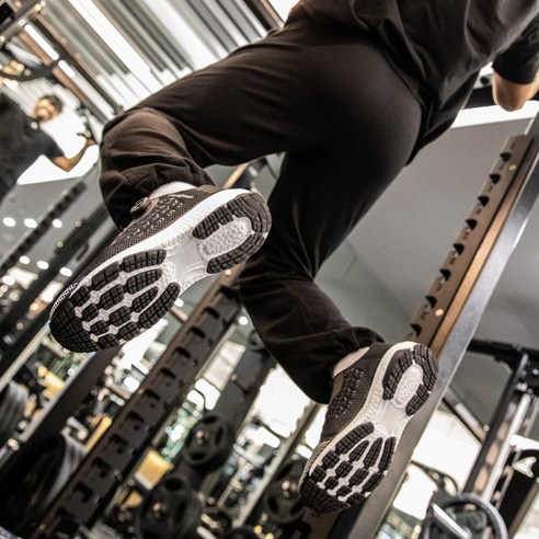 편안함, 성능, 스타일을 완벽하게 조화시킨 초경량 운동화