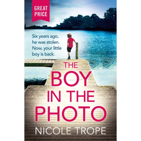 The Boy in the Photo Paperback, Grand Central Publishing, English, 9781538754344