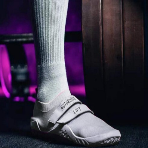 발에서 뿜어져 나오는 안정감! 노토리우스리프트 리프팅화 솔직 후기 노토리우스리프트