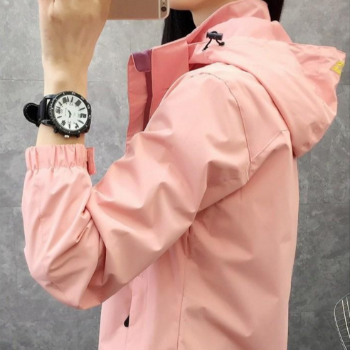 현대적 우아함과 실용성을 갖춘 Modern Fashion의 여성 심플한 방풍 방수 빅사이즈 자켓