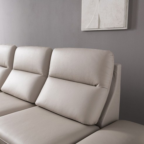 에일린 소파: 이탈리아 천연 통가죽으로 완성된 당신의 럭셔리 쉼터