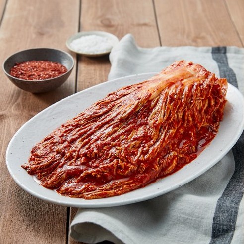 밥도둑의 귀환: 이남장금치 핵김치, 그 깊고 시원한 맛의 향연 금치김치