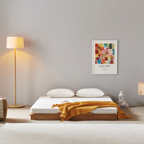 편안하고 스타일리시한 수면을 위한 엘렌 100% 원목 침대 프레임