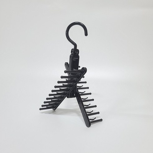 옷장의 품격을 높이는 작은 변화, 영그린 넥타이 걸이 블랙