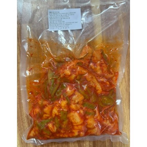 매콤함과 아삭함의 완벽한 조화, 대홍단 궁채냉채닭발 무뼈닭발무침