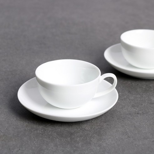 BONE CHINA 은은한 에스프레소잔: 고급스러운 디자인과 기능적인 편리함의 조화