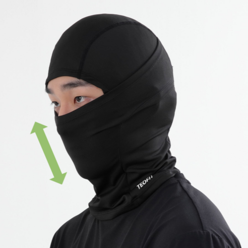 운동과 패션을 동시에 챙길 수 있는 바라클라바