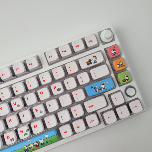사랑스러운 헬로키티 감성을 키보드에 더하다