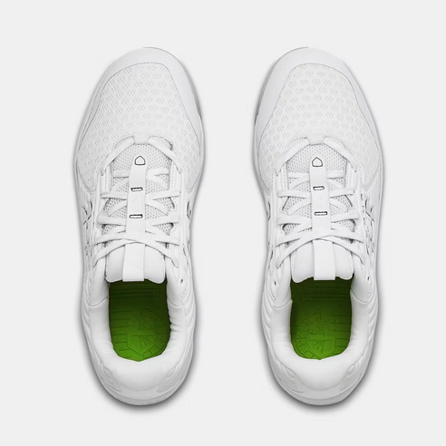 언더아머 야구화 야드 MT 하퍼6: 필드를 지배하는 압도적인 퍼포먼스