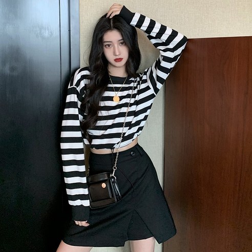 라운드 칼라 줄넘기 스트라이프 긴팔 티셔츠 여자 2021년 가을 루즈핏 블라우스 외투 저고리?