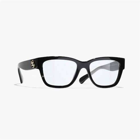 샤넬 A71567 X08101 V3622 CC로고 직사각형 안경은 고품질 소재와 세련된 디자인으로 스타일리시한 룩을 연출할 수 있는 편안한 착용감의 안경입니다.