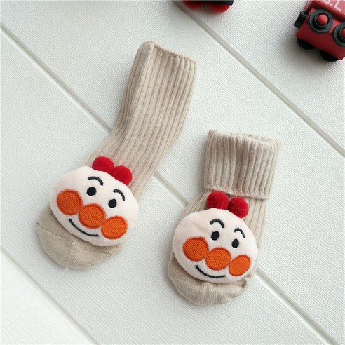 아장아장 귀여움 한도 초과! 아기 날아라 호빵 양말로 사랑스러운 아기 패션을 완성하세요.