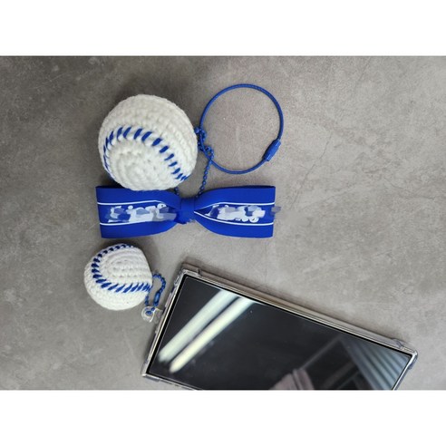 유주LIKE 야구공 키링으로 삼성 라이온즈 팬심을 표현하세요!