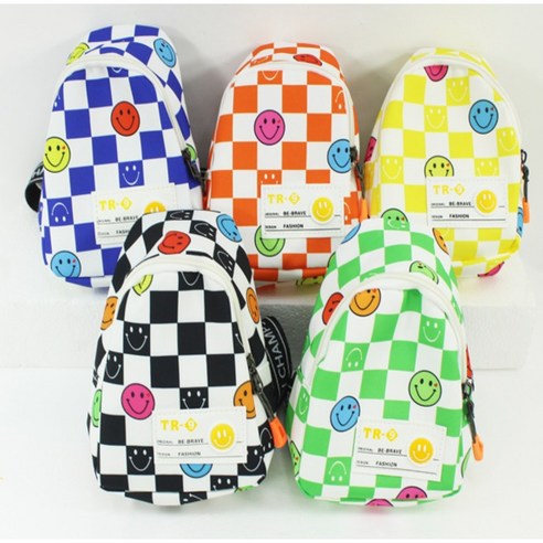 사랑스러운 우리 아이를 위한 특별한 선물, 체크보드 슬링백!