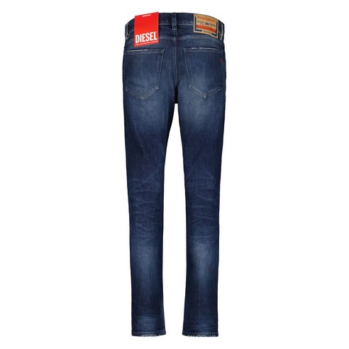 여름에도 시원한 디젤 디스트럭트 진, 스타일과 편안함을 동시에!