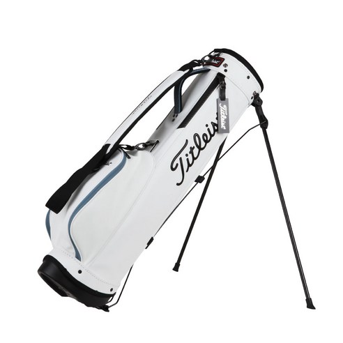 타이틀리스트 코어 에센셜 하프 스탠드백: 코스에서 스타일리시하게 탐험하세요
