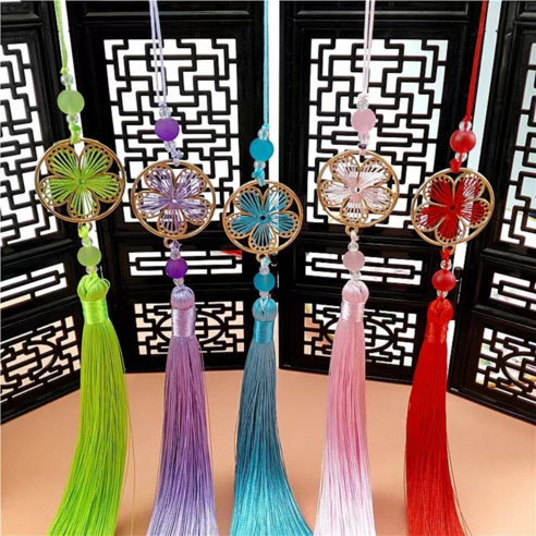 밤하늘을 수놓은 무궁화, 일상에 스며드는 전통의 향기