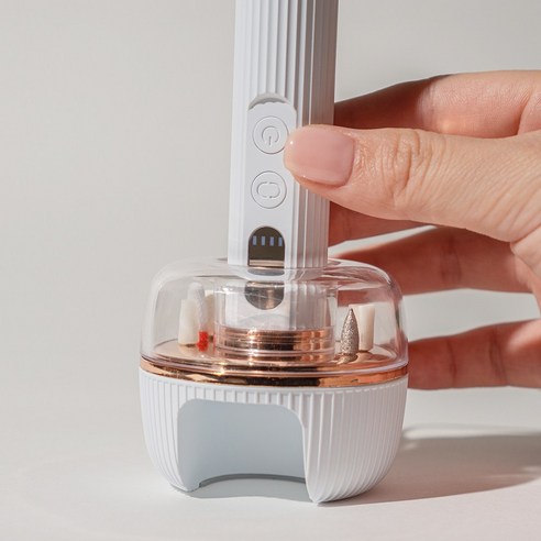 전문가 같은 네일 케어를 집에서