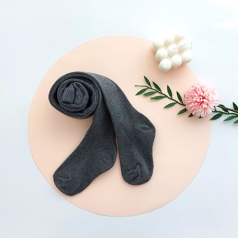 최고급 소재와 안전을 담은 설레발 갑종 골지 타이즈로 우리 아이의 따뜻하고 스타일리시한 겨울을 완성하세요.