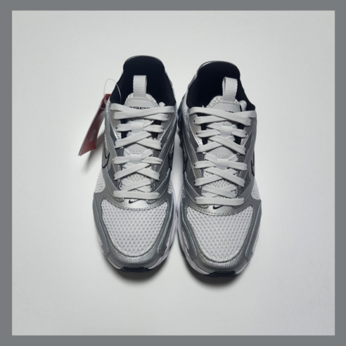 나이키 줌 에어 런닝화 더스트 메탈릭 실버 OT1031