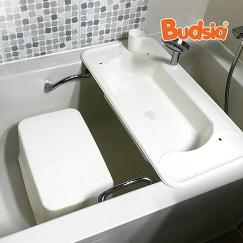 버드시아 유아 세면대 욕실의자 세트는 편리하게 사용할 수 있는 제품입니다.