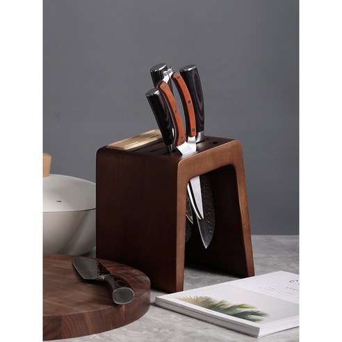 주방을 빛내는 스메그 중식도와 제이라프 칼꽂이의 완벽한 조화