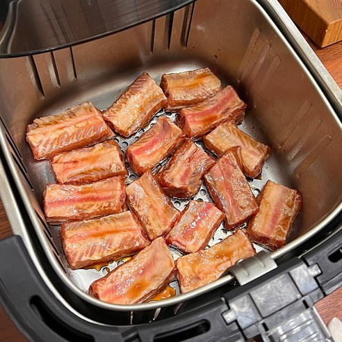 맛있는 한입 쪽갈비로 마음껏 즐기는 하우스 파티