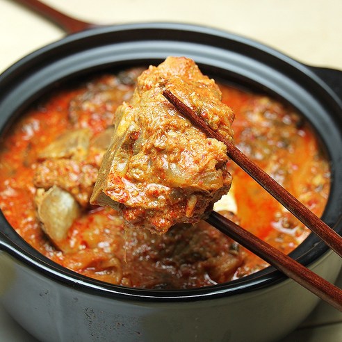 한국의 맛을 담은 감자탕 재료