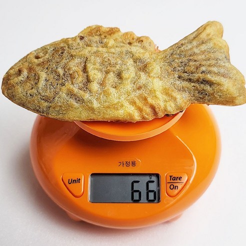 밀가루를 사용한 용궁에서 온 붕어빵, 70g 내외의 붕어빵 15마리, 냉동 보관 필수