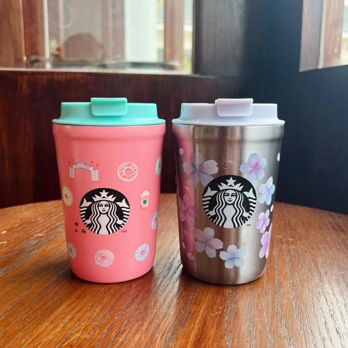 대만의 아름다움을 기념하는 매혹적인 벚꽃 디자인의 보온 보냉 텀블러