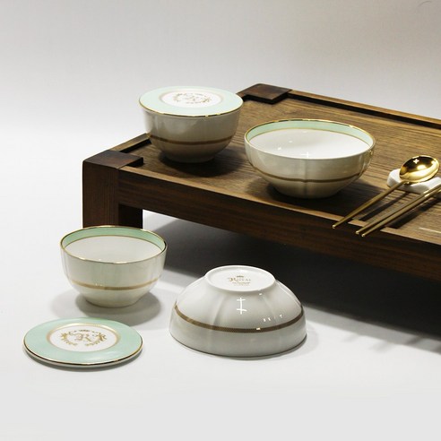 품격 있는 식탁을 완성하는 한국도자기 더로얄 단반상기 2인 세트