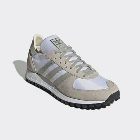 아디다스의 TRX 빈티지 운동화는 스타일, 편안함, 다목적성을 갖춘 클래식한 선택입니다.