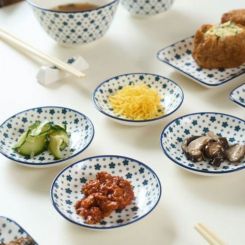 로얄포드 무띠 그릇세트: 당신의 식탁을 빛낼 우아한 선택