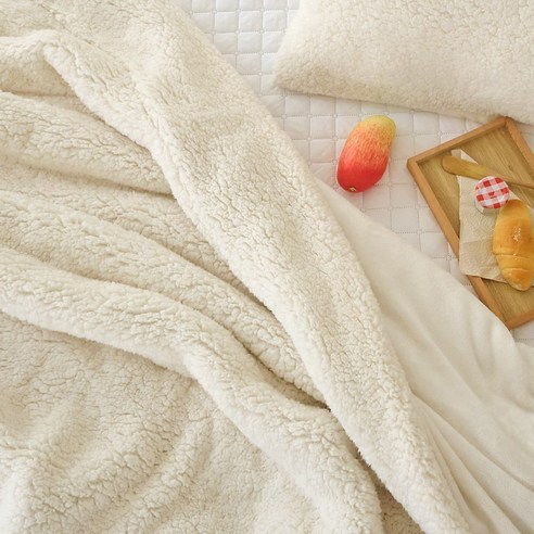 겨울철의 달콤한 포옹, 포근포근 양털 극세사 겨울이불