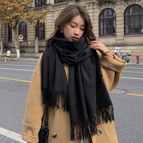 칼바람에도 포근함을! 스노우핏팅 캐시미어 목도리가 당신의 겨울을 따뜻하게 지켜줄 거예요 머플러