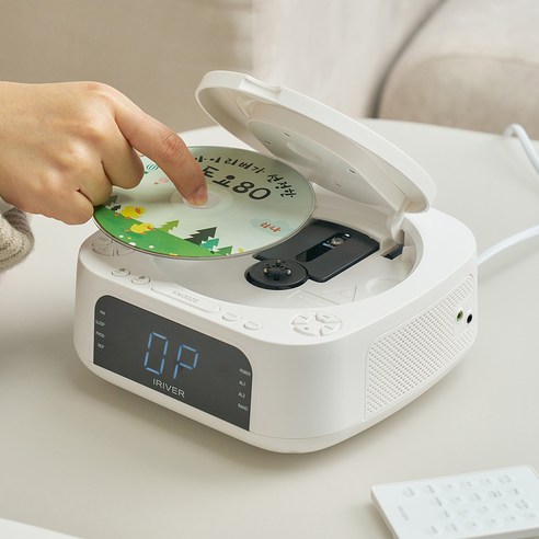 레트로 감성과 현대 기술의 완벽 조화: 아이리버 CD플레이어 IAB60