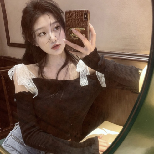 베러댓걸 여성용 봄 가을 루밍 레이스끈 어깨오프 긴소매 골지니트