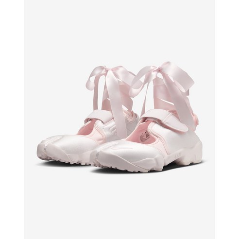 나이키 에어 리프트 SE 발레코어: 섬세한 아름다움으로 일상을 물들이다 나이키발레코어