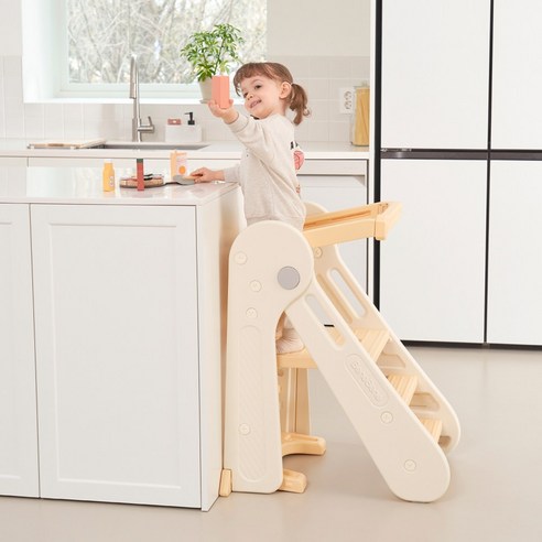 베네베네 리틀 셰프 키친 헬퍼로 안전하고 즐거운 요리 시간을 선물하세요!