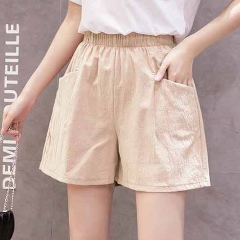 편안한 착용감과 시원함을 제공하는 여성용 리빙노크 밴딩 반바지