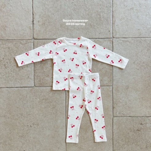 포근한 꿈결을 선물하는, 다조아 여아용 유아실내복 상하세트