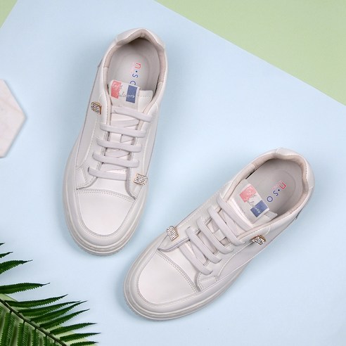 자연의 달콤함을 발에 담은 마리노 스니커즈