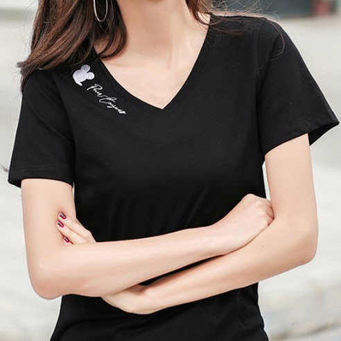 스타일, 편안함, 품질이 완벽하게 어우러진 데일로엔 여성용 미키 브이넥 반팔 티셔츠
