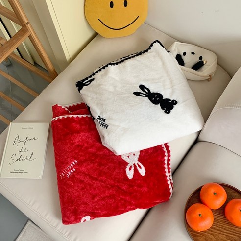 걸스코코 토끼보이타올담요 부들부들 극세사담요 차박 캠핑 기내 휴대용담요 대형비치타올 대형수건, 레드, 1개, 1개