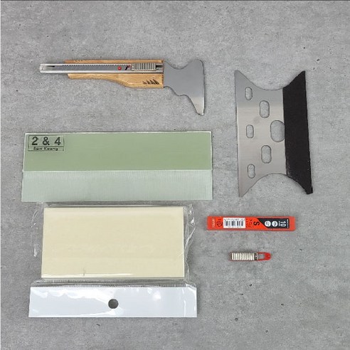 인테리어필름 시공전문가용 칼 패키지(일자형)은 편리한 인테리어필름 시공을 위해 필요한 도구들을 한번에 제공하는 제품입니다.